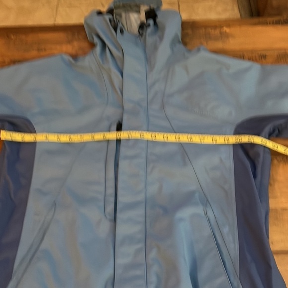 BURTON women’s snowboard jacket, Size Medium - Picture 6 of 13